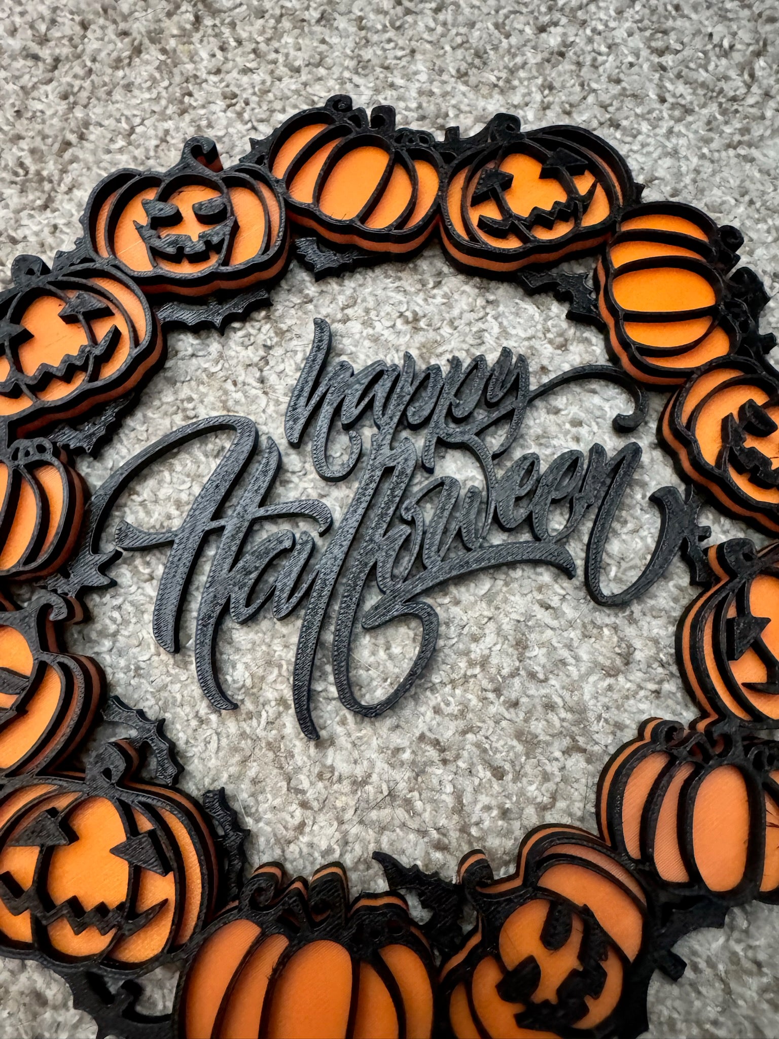 3D Printed Happy Halloween Pumpkin Wreath – Spooky Halloween Door Sign