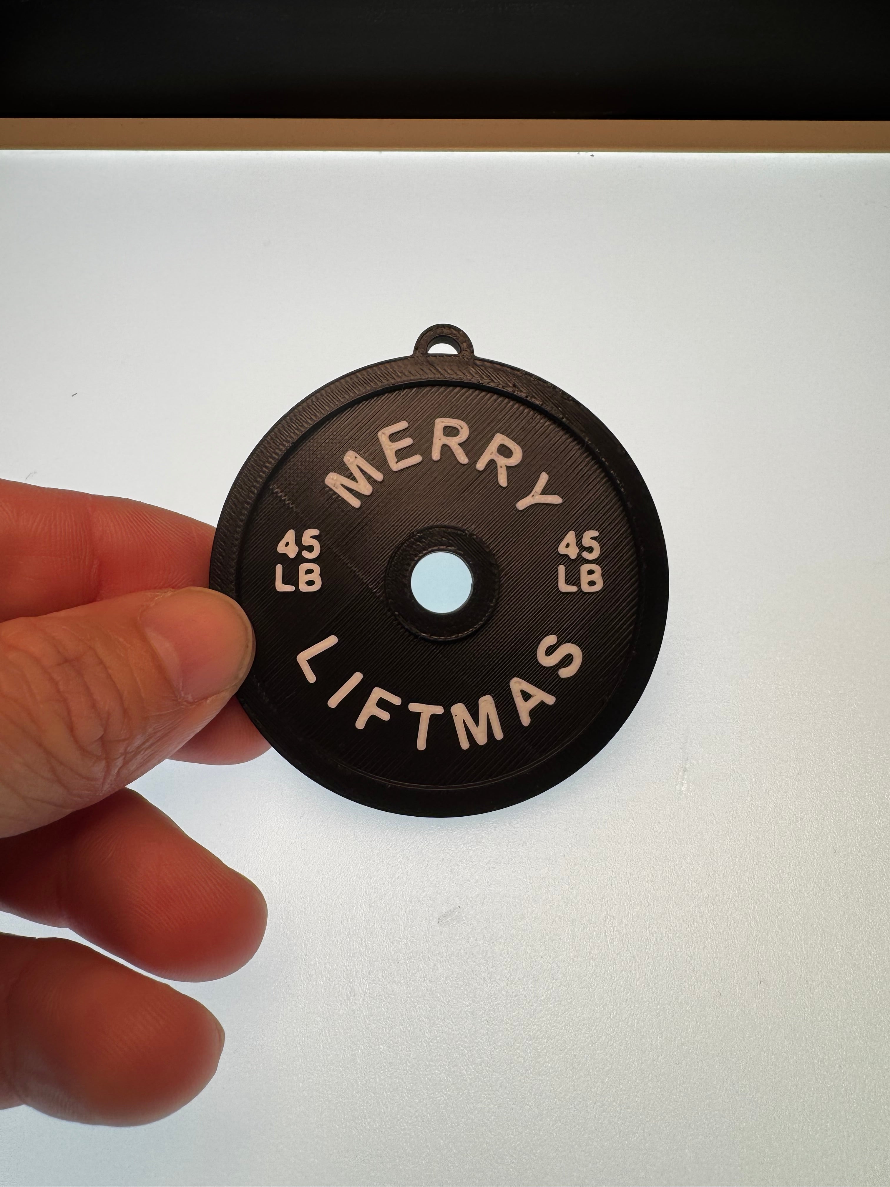 “Merry Liftmas” Barbell Plate Ornament — Perfect for Gym Lovers 🎄🏋️‍♂️